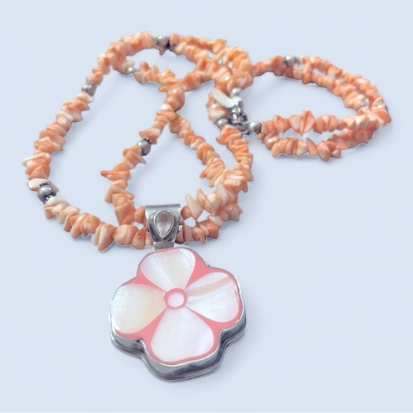 Sterling Silver Pink Coral Nugget Bead Necklace w/mother of Pearl flower pendent - Picture 8 of 10
